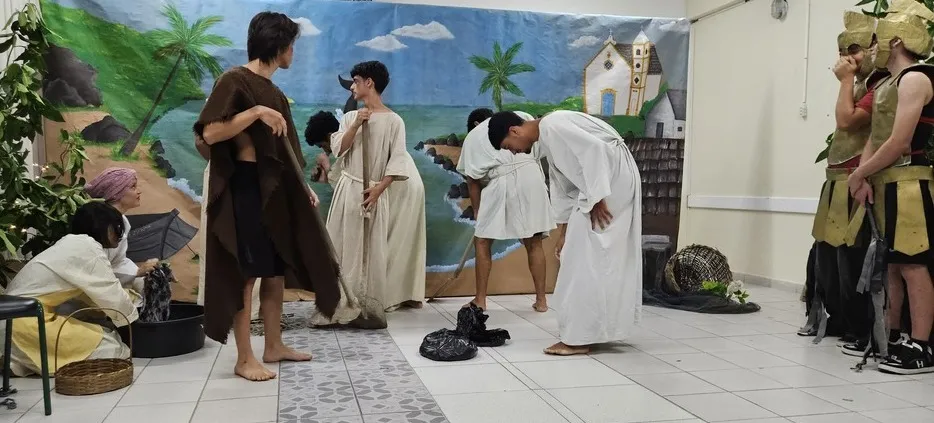 Alunos da Escola Manoel Henrique de Assis apresentam e peça teatral: “Histórias que o vento não levou”