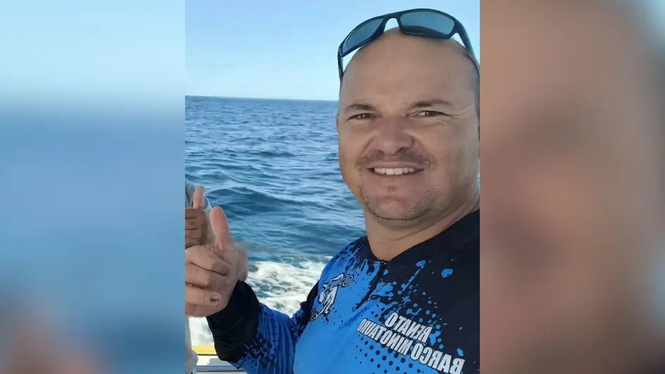 Barco Minotauro de Balneário Piçarras é encontrado ser tripulante em Balneário Barra do Sul e pescador está desaparecido
