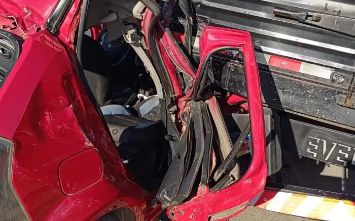 Acidente na BR-470 em Ilhota deixa três pessoas feridas 