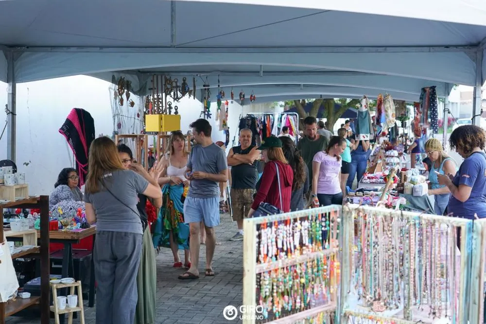 Feira de Artesanato de Verão valoriza cultura e talento local em Balneário Piçarras