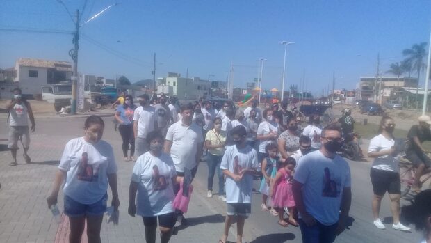 Manifestação por jovem desaparecido reúne cerca 60 pessoas em Navegantes