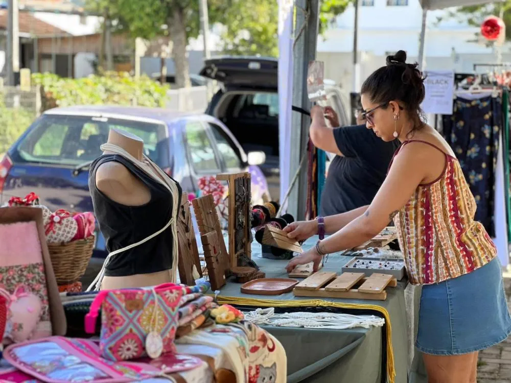 Feira Mar & Arte chega à 24ª edição neste sábado (17) na Praça da Igreja Matriz