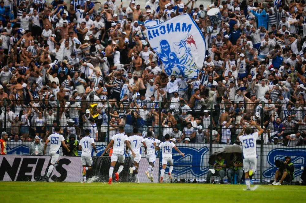 Chapecoense, Avaí e Santa Catarina vencem e encaminham classificação para a próxima fase do Catarinão 