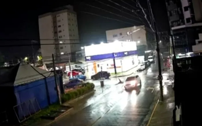Comerciante fica gravemente ferido em atropelamento no Centro de Barra Velha 