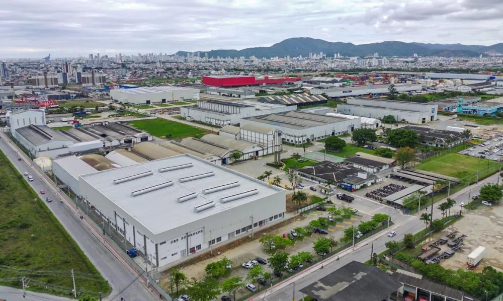 WEG vai construir a maior fábrica de baterias do Brasil em Itajaí