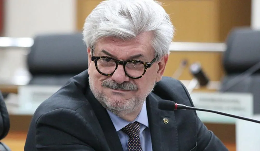 Ministro Marco Buzzi é internado dias após acusação de assédio sexual