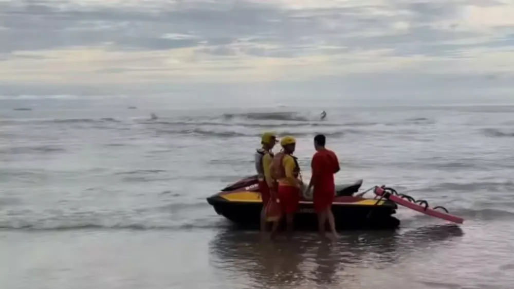Jovem desaparece após entrar no mar na praia Central de Navegantes