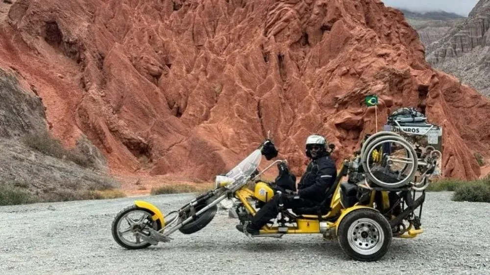 Barravelhense supera limites e viaja pela América do Sul em triciclo adaptado para cadeirante