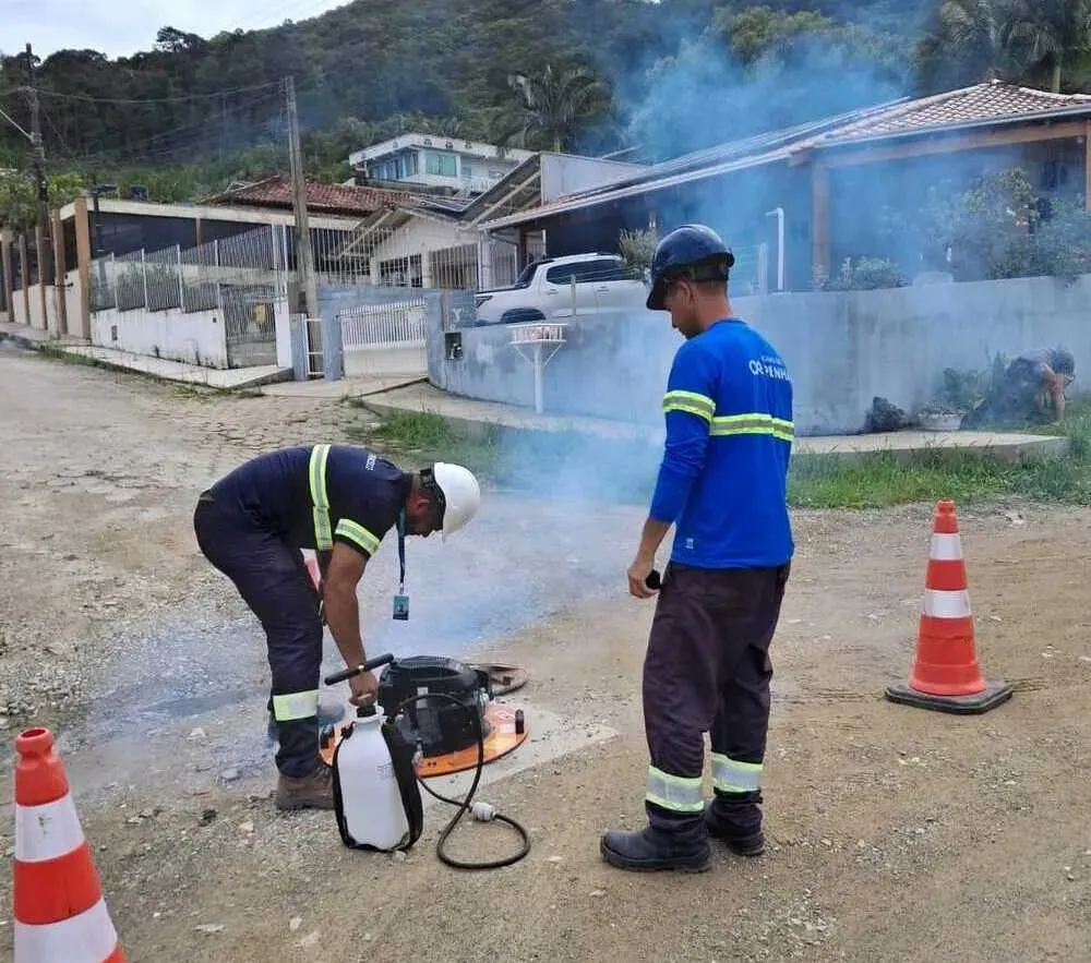 Águas de Penha realiza teste de fumacê no loteamento Santa Regina