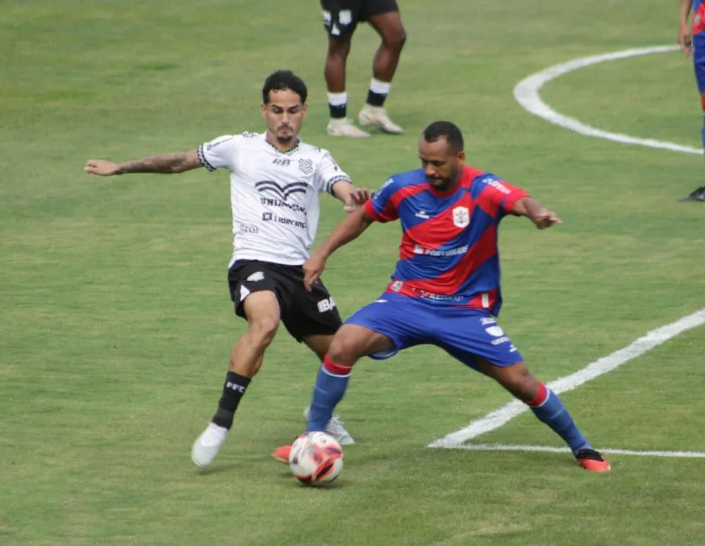 Marcílio visita o Figueirense pelo quadrangular da morte