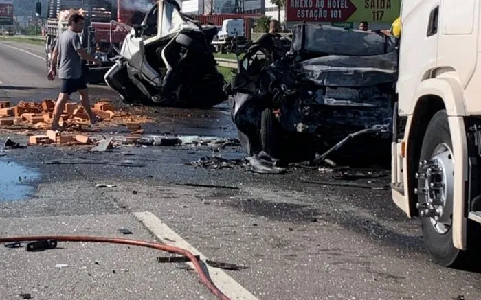 Motorista de Kombi que explodiu em tragédia da BR-101 recebe alta