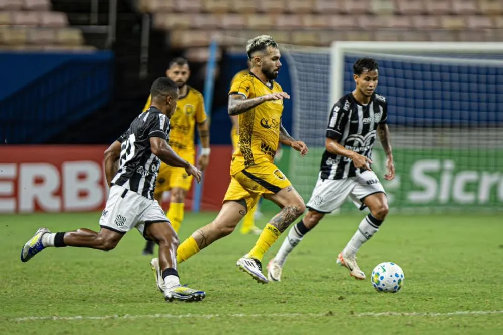 Figueirense bate o Amazonas fora e garante classificação na Copa do Brasil