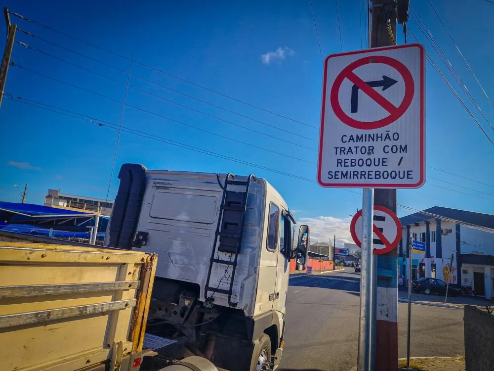 Caminhoneiros de Navegantes ameaçam paralisação contra a “rota de caminhões”