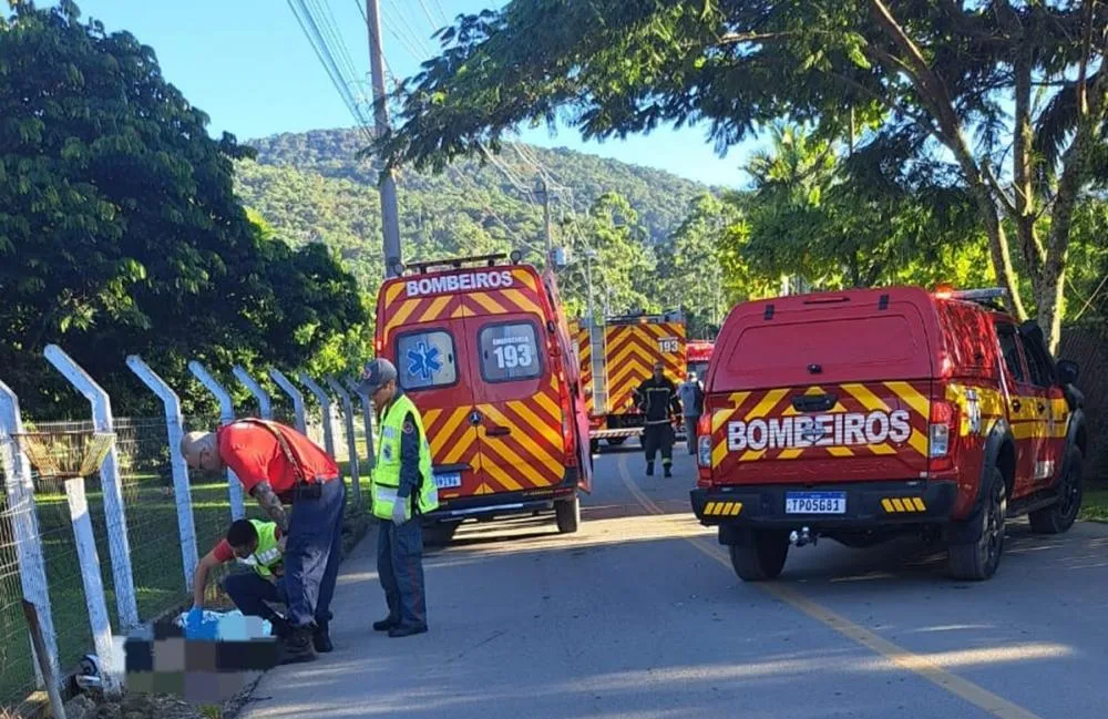 Homem morre após acidente entre moto e caminhonete em Itapema