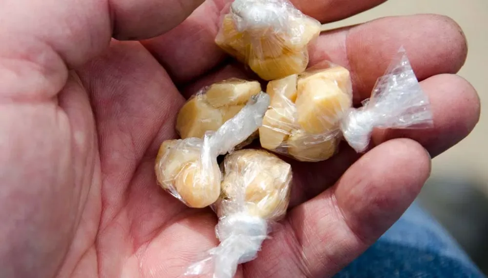 Mulher com pedras de crack em parte íntima é presa no bairro Nossa Senhora de Fátima em Penha