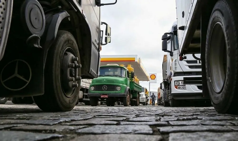 Greve dos caminhoneiros em SC começa amanhã e só termina após ‘ajuste de tabela’