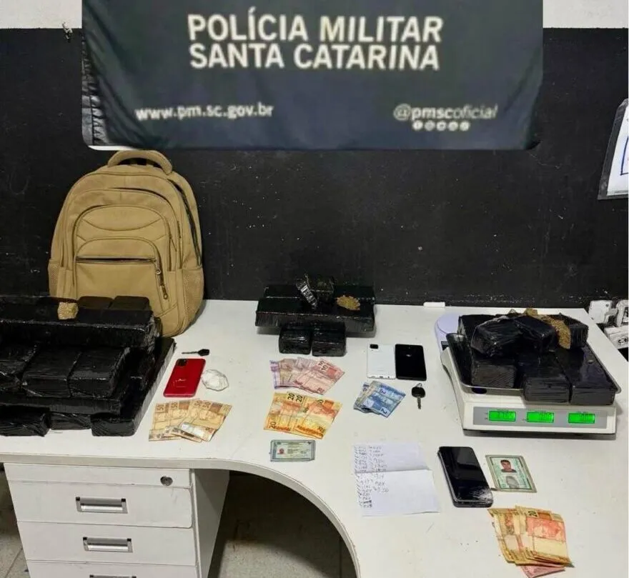 Trio é preso com maconha e cocaína em Navegantes 