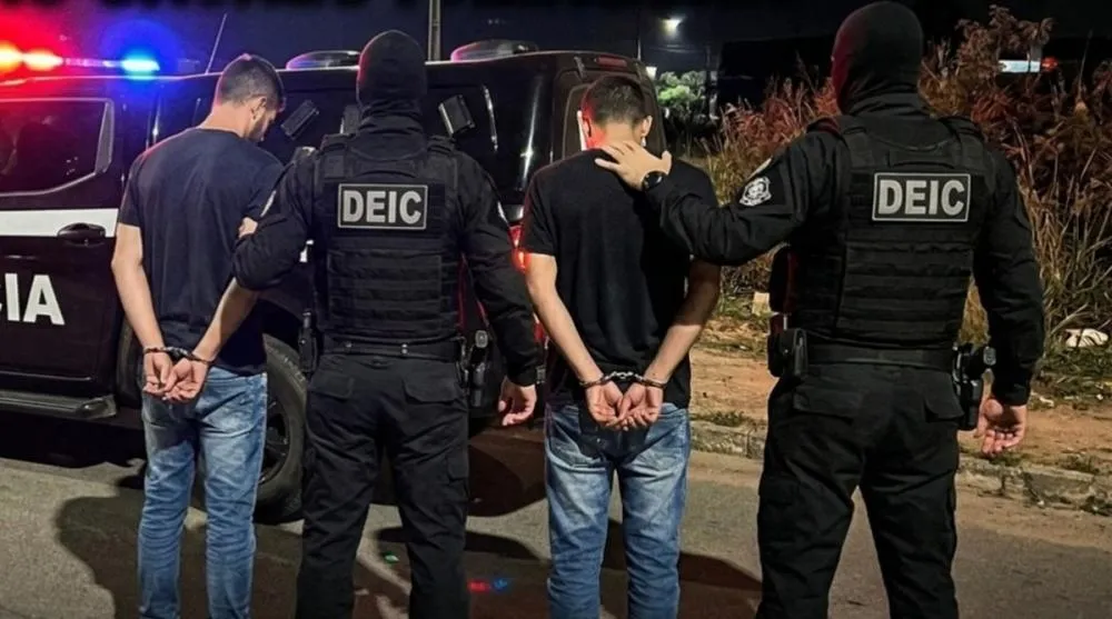 Polícia fecha cerco a quadrilha especializada em adulterar e exportar caminhões furtados em SC