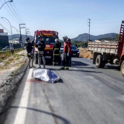ATROPELAMENTO: CICLISTA MORRE EM ACIDENTE NA BR-470 EM NAVEGANTES