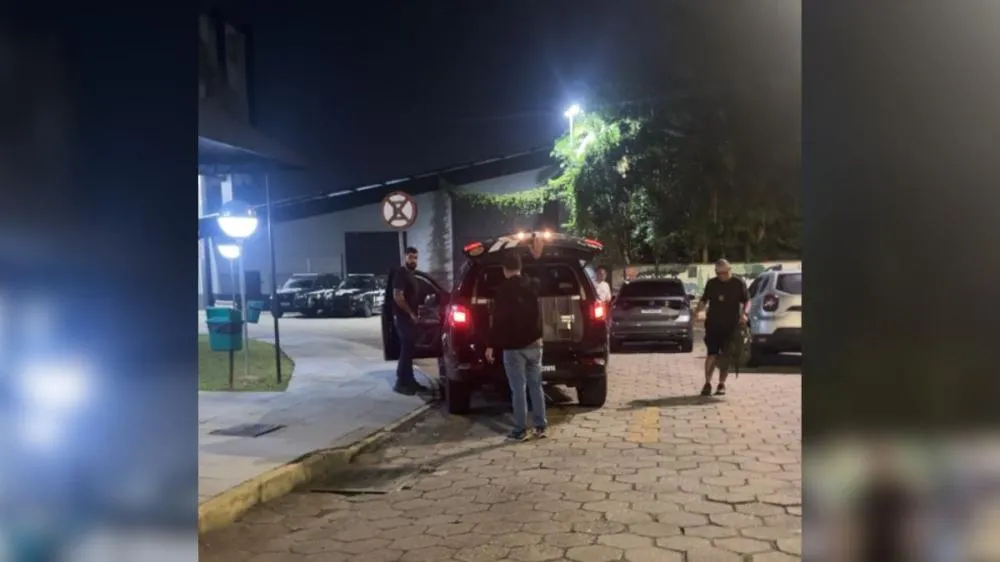 Casal de idosos vive terror em assalto e é mantido preso por uma hora em Joinville