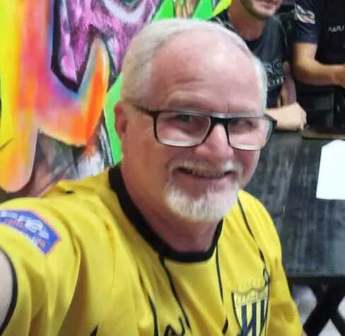Municipal de Futsal de Penha vai homenagear professor Charles Waldrich