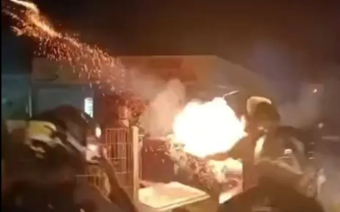 Noite de terror em protesto de motoboys em Barra Velha
