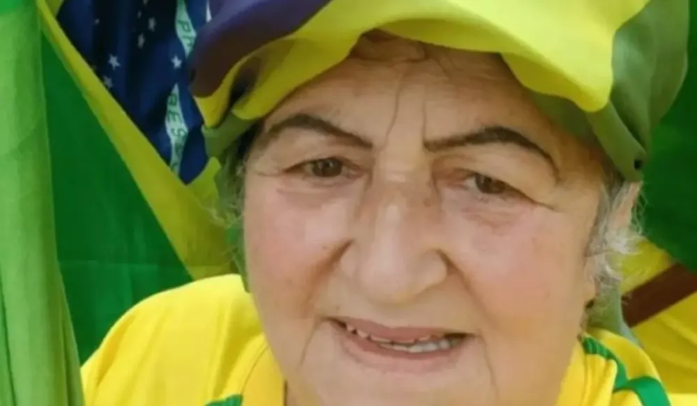 ‘Fátima de Tubarão’, que defecou no prédio da Suprema Corte, vai cumprir o resto da pena em prisão domiciliar 