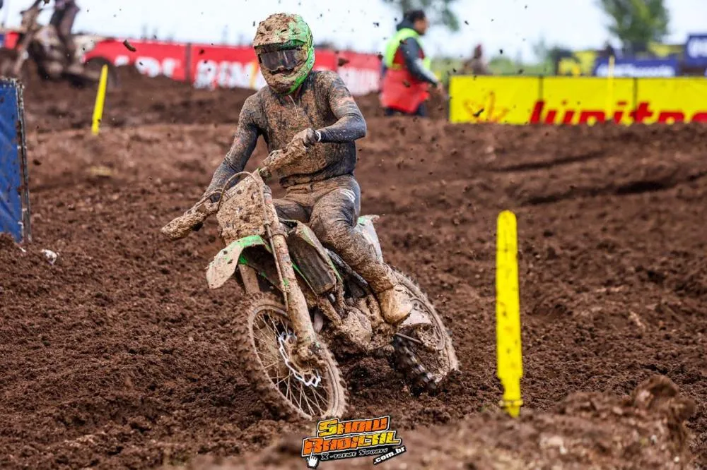 Piloto piçarrense Lucas Dunka vence a 3ª etapa do Campeonato Brasileiro de Motocross na categoria em Castro (PR)