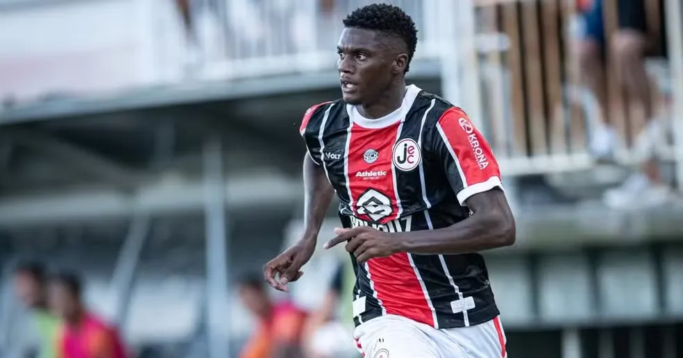 Atacante do Joinville vive expectativa por convocação para Copa do Mundo