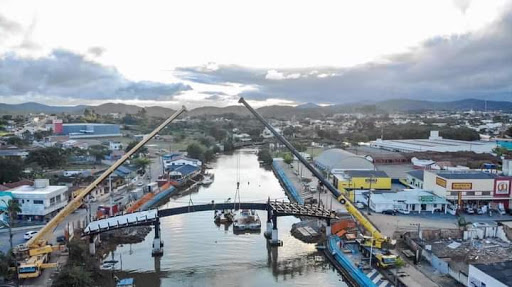 Balneário Piçarras: Trânsito na ponte sobre o rio Piçarras será liberado até o dia 25