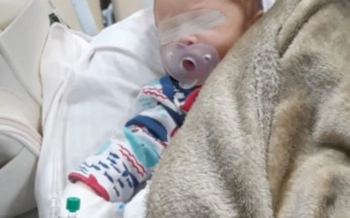 Mãe alerta pra perigo de bactéria dos produtos Ypê após hospitalização do filho