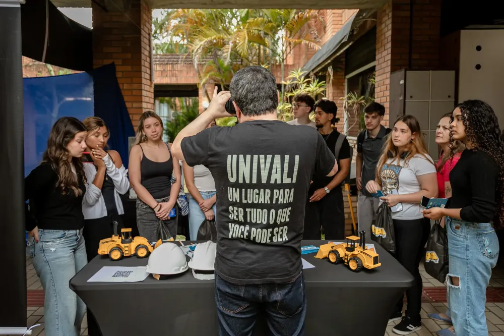 Feira de Profissões da Univali acontece amanhã no Colégio Manoel Henrique de Assis em Penha 