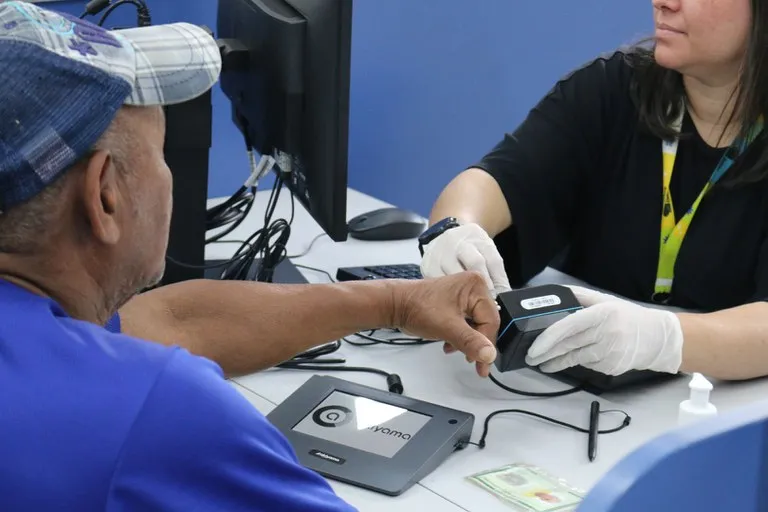 Aposentados e pensionistas têm poucos meses para realizar biometria do INSS
