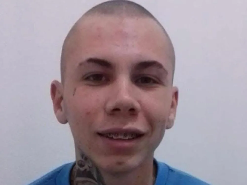 Identificado jovem de 18 anos morto com tiros no rosto no meio da rua em Blumenau