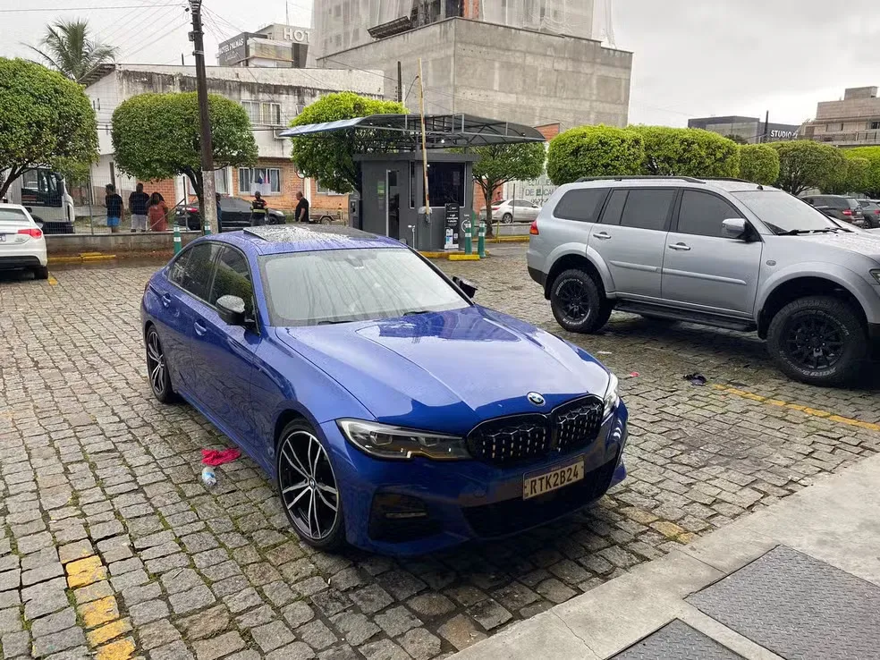 Dois são condenados por morte de 4 jovens dentro de BMW por inalação de monóxido de carbono em Balneário Camboriú