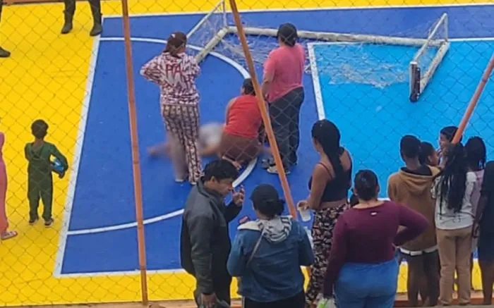Menino de oito anos é atingido por trave em praça do bairro Matadouro em Itajaí