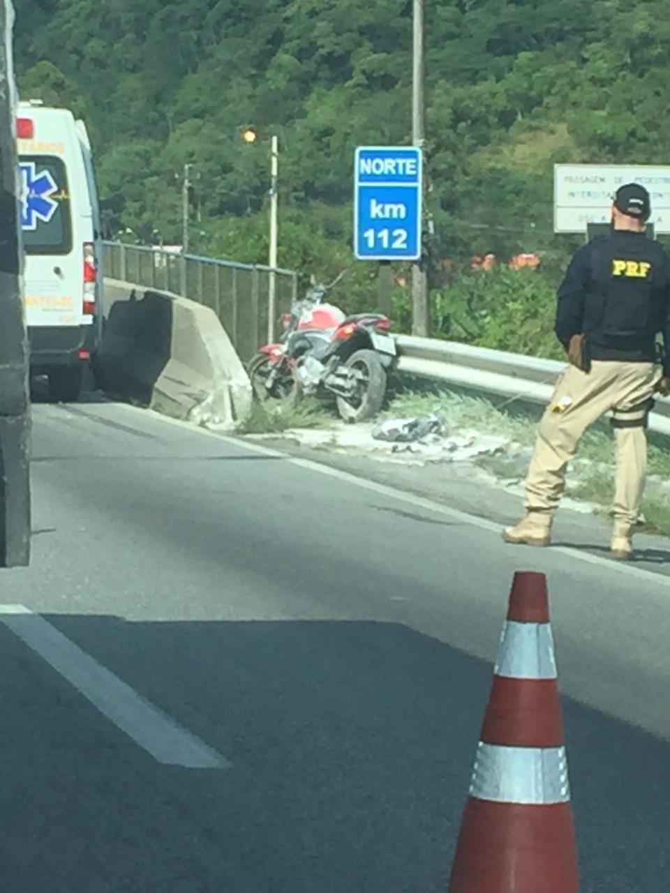 NA MURETA: DOIS IRMÃOS DE 19 ANOS MORREM EM ACIDENTE NO QUILÔMETRO 112 DA BR-101