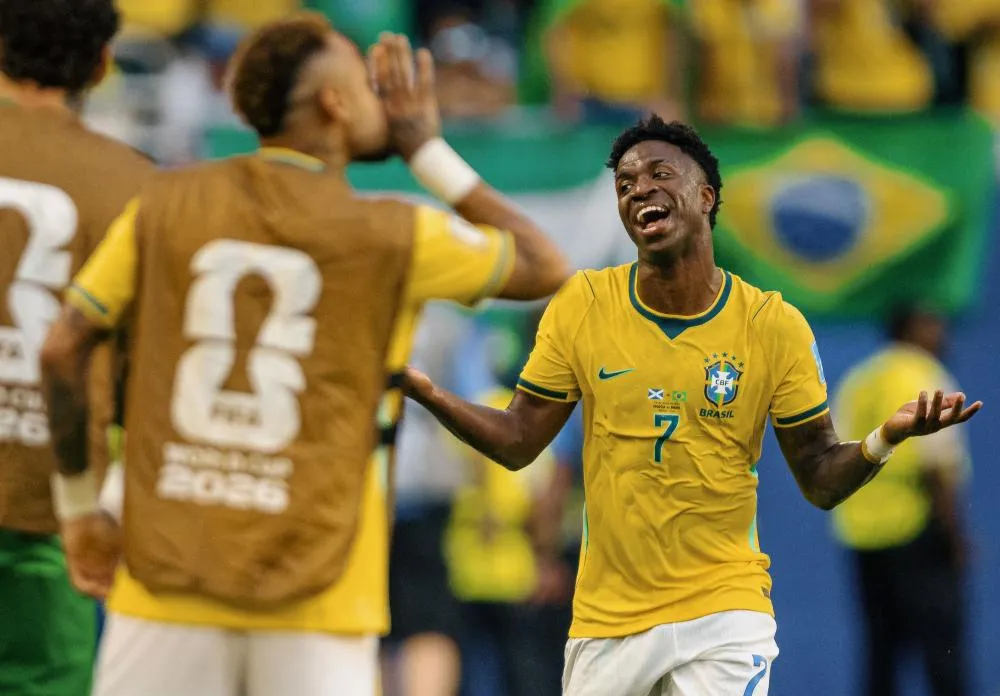 Brasil bate a Escócia por 3 a 0 e avança para a próxima fase da Copa do Mundo
