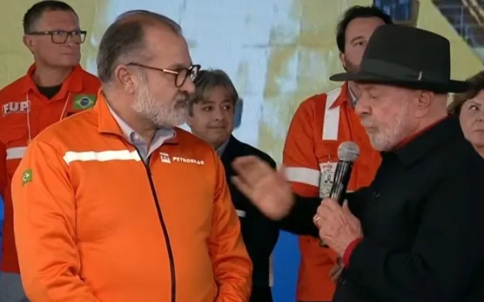Lula inaugura lote da BR-470 e anuncia nova entrega em setembro
