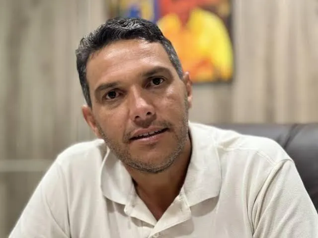 Ministro do STJ solta prefeito Tiago Baltt de Balneário Piçarras