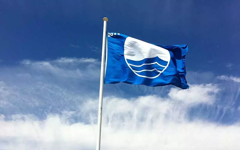 Praias de Balneário Piçarras, Barra Velha e Penha são recomendadas a Bandeira Azul do verão 2026/2027