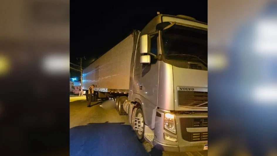 Ciclista morre atropelado por carreta na SC-108 em Blumenau