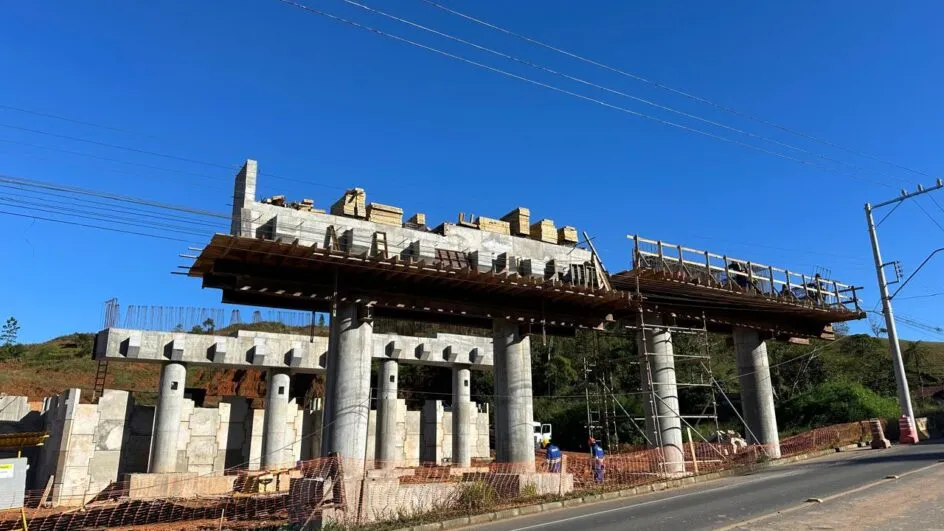 Lançamento de vigas gigantes vai afetar o trânsito da BR-280 e DNIT faz alerta