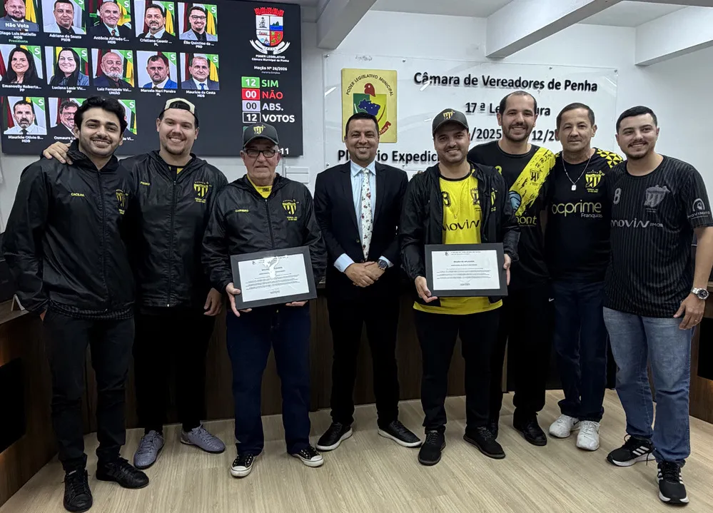 Flexa Negra é homenageado pelos 45 anos de história e conquistas no esporte de Penha
