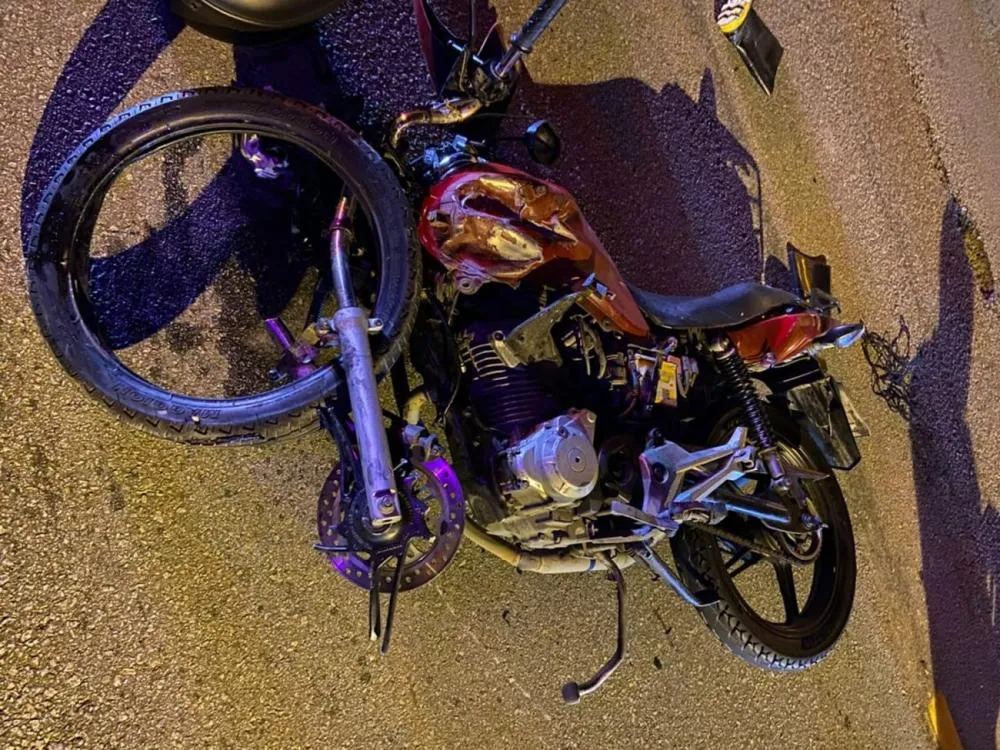 Homem morre em acidente entre carro e moto em Ilhota