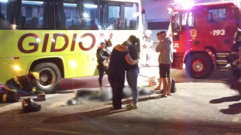 Motociclista morre em acidente com ônibus em Joinville 