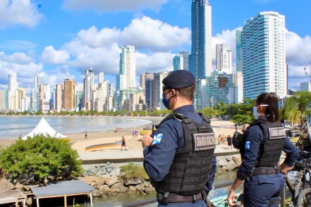 Guarda Municipal de Balneário Camboriú vai abrir concurso com salários de até R$ 15 mil