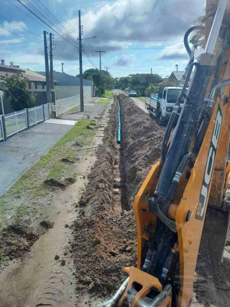 Reforços de rede ampliam a eficiência do abastecimento e acompanham o crescimento de Penha