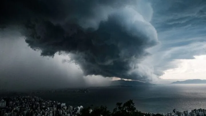 Ciclone bomba já tem data para chegar ao ápice no Brasil com ventos de até 100 km/h e temporais