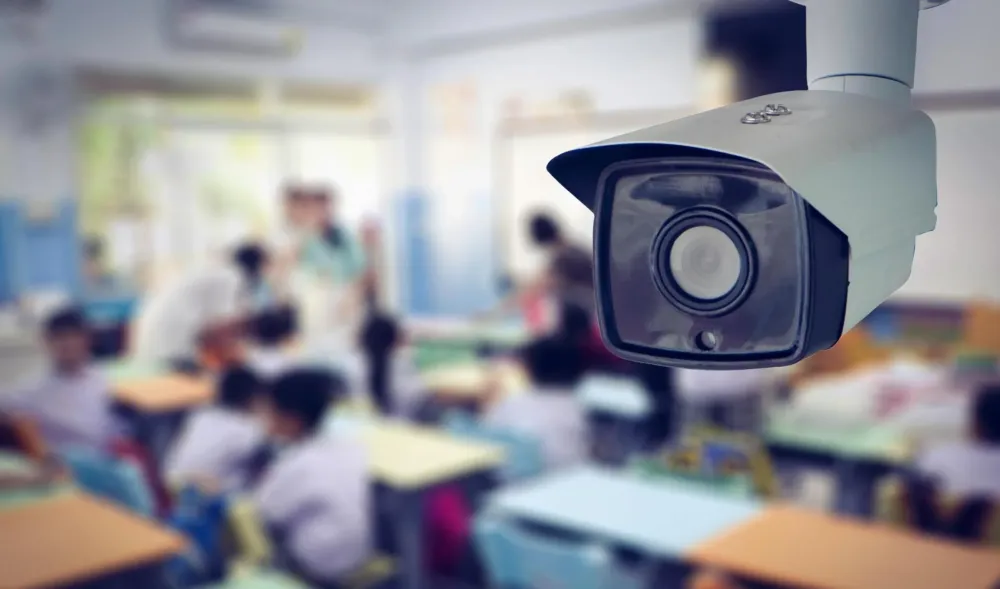 Vereadores de Balneário Piçarras aprovam projeto que autoriza instalação de câmeras em escolas e creches